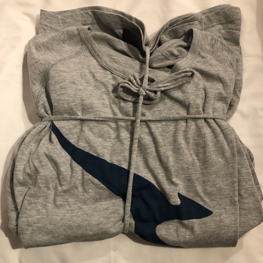 Qantas Business Class Pyjama Set in L/XL - New